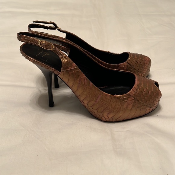 Giuseppe Zanotti Peep Toe Snake Leather Shoes - Picture 4 of 6